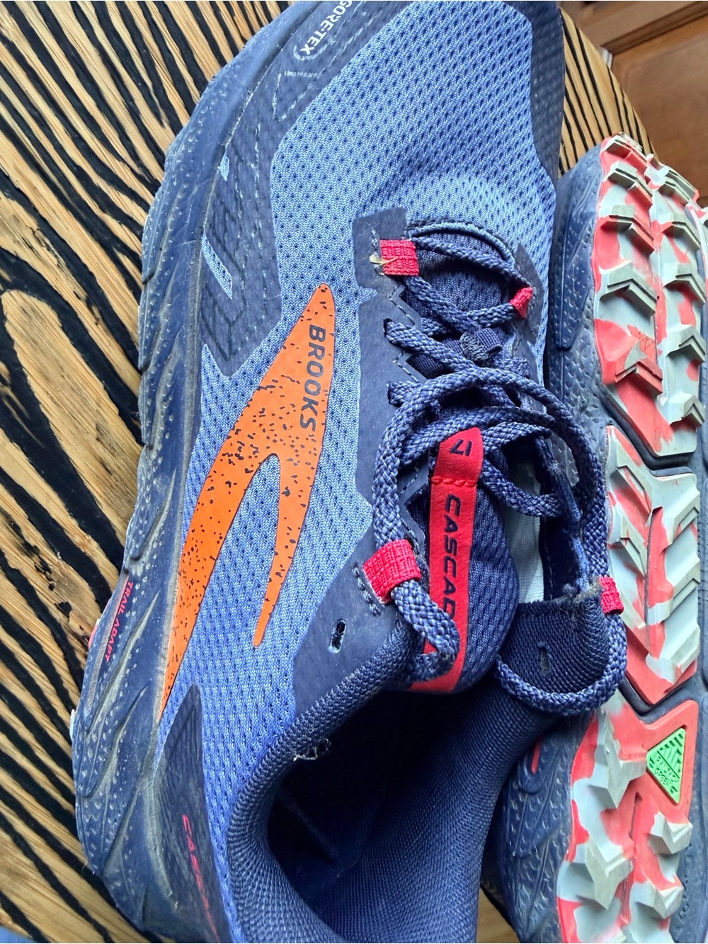 Brooks Women’s Trail Running Shoes Cascadia 17 9.5 - Picture 6 of 6